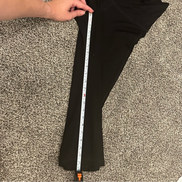 Active by Old Navy Fitted Black Workout Capris. Women’s Small. - Picture 8 of 11